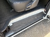 ステップもシートを装着！