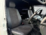 特別仕様車専用ハーフレザーシート！