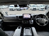 大変かっこいいコックピットとなっております♪