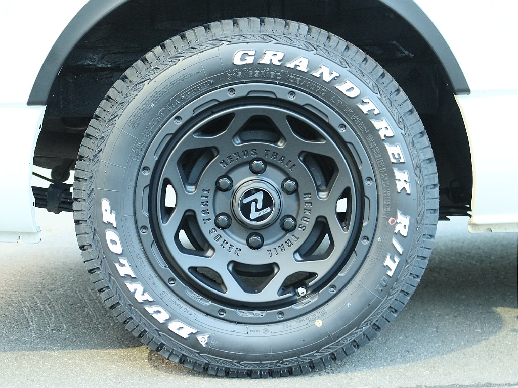 トヨタ&nbsp;ハイエース&nbsp;ワゴン2.7GLロング ミドルルーフ 4WD&nbsp;【厳選中古車】【内装架装Ver.2】&nbsp;北海道の詳細画像&nbsp;その8