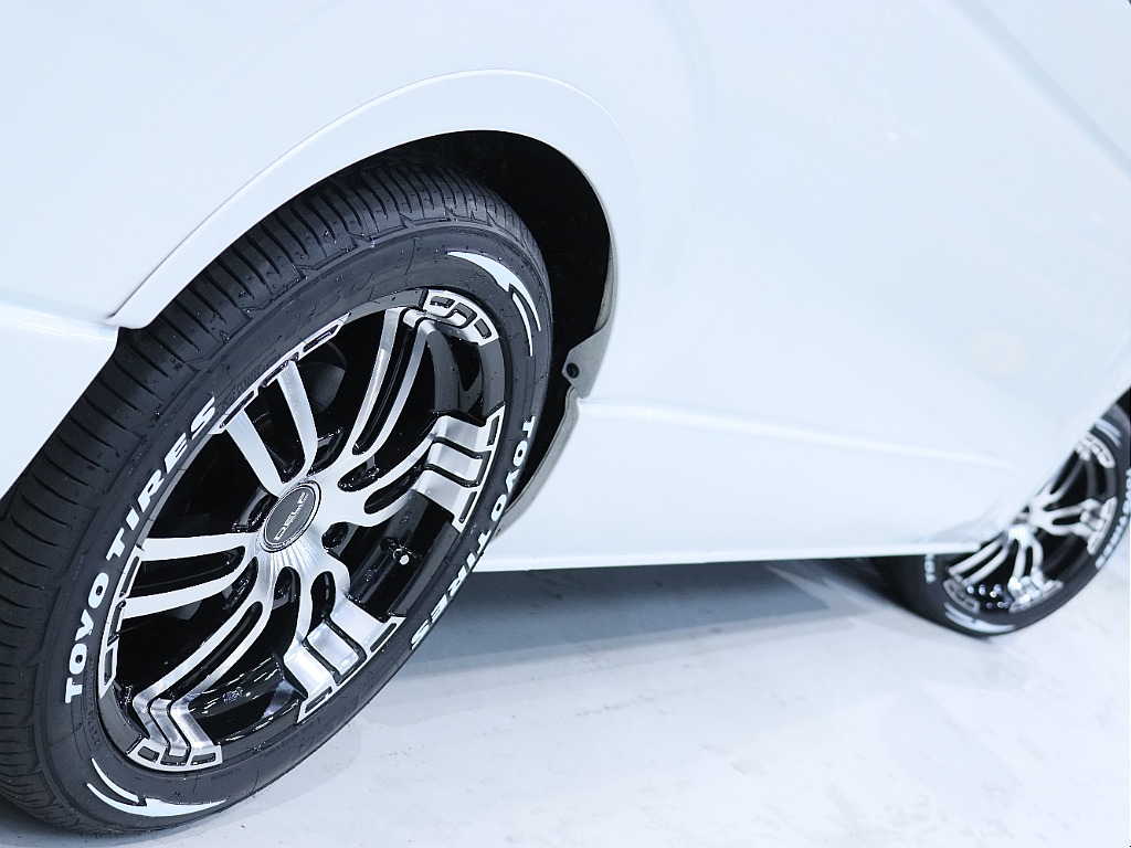 トヨタ&nbsp;ハイエースバン&nbsp;4ドアバン2.8DT DXワイドSロングHRGL4WD&nbsp;【スーパーロング】【ベットキット】&nbsp;北海道の詳細画像&nbsp;その12