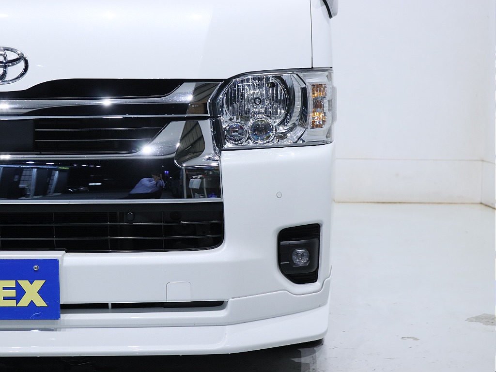 トヨタ&nbsp;ハイエースバン&nbsp;4ドアバン2.8DT DXワイドSロングHRGL4WD&nbsp;【スーパーロング】【ベットキット】&nbsp;北海道の詳細画像&nbsp;その8