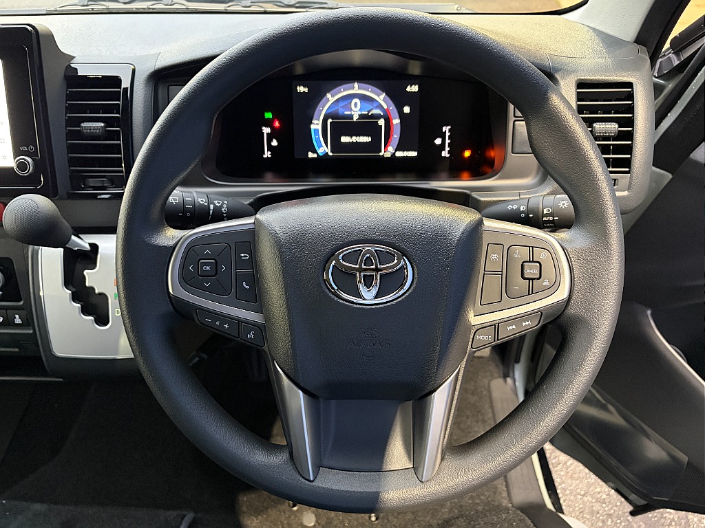 トヨタ&nbsp;ハイエースバン&nbsp;5ドアバン2.8DT スーパーGLロング 4WD&nbsp;パーキングサポート カーキ&nbsp;石川県の詳細画像&nbsp;その16