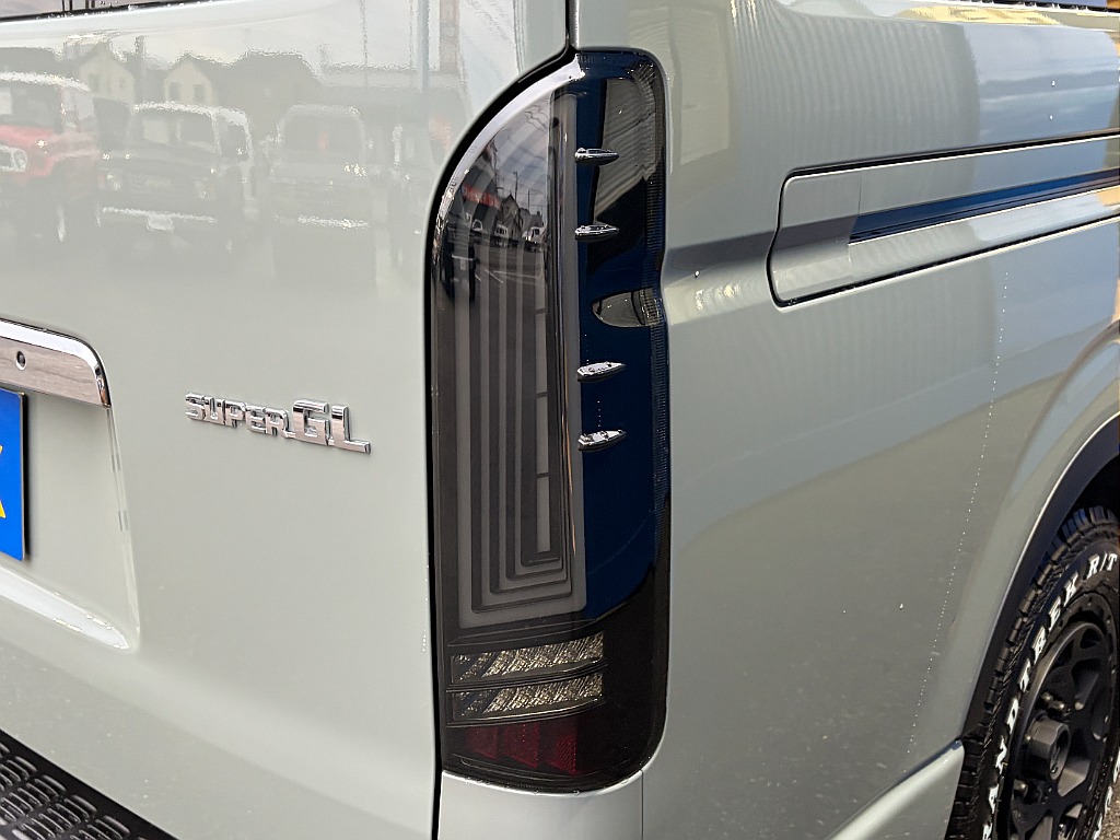 トヨタ&nbsp;ハイエースバン&nbsp;5ドアバン2.8DT スーパーGLロング 4WD&nbsp;パーキングサポート カーキ&nbsp;石川県の詳細画像&nbsp;その17