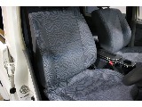 運転席のシートになります。 見ての通り状態はとてもいいです！ もちろんシートカバーもありますので、ご相談ください！