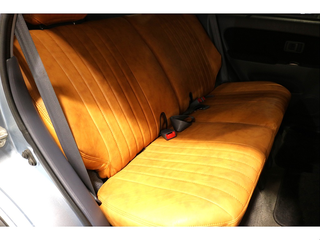 トヨタ ハイラックスサーフ 2.7SSR-X Vセレクション 4WD ライトブルーメタリック ナローボディ 栃木県の詳細画像 その8