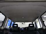 ロールーフ換装の車両になりますので、天張りも新しく張り替えております。