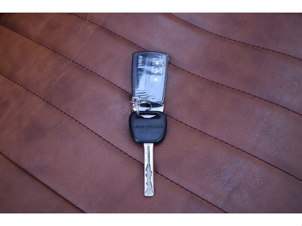 トヨタ ランドクルーザー80(28枚目)