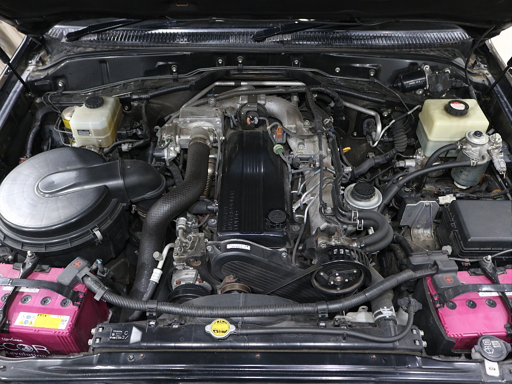 トヨタ ランドクルーザー100(14枚目)
