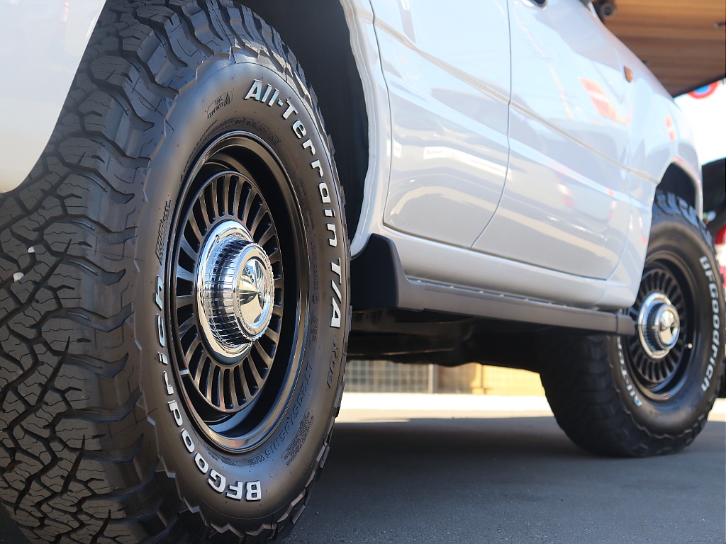 ・ＢＦグッドリッチタイヤ（235/85Ｒ16） ・DEANカルフォルニアブラック