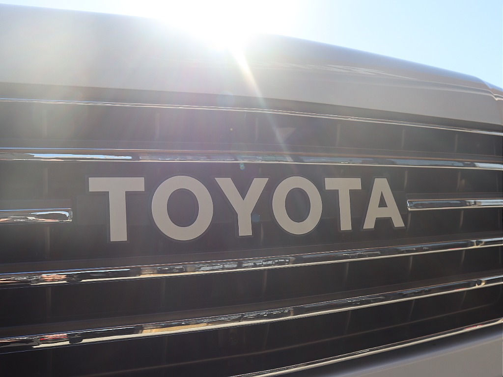 【enoca type 106×ランドクルーザーソリッドホワイト】