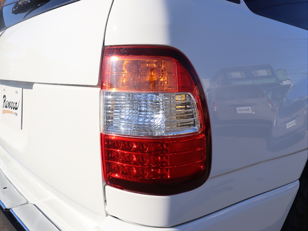 【enoca type 106×ランドクルーザーソリッドホワイト】