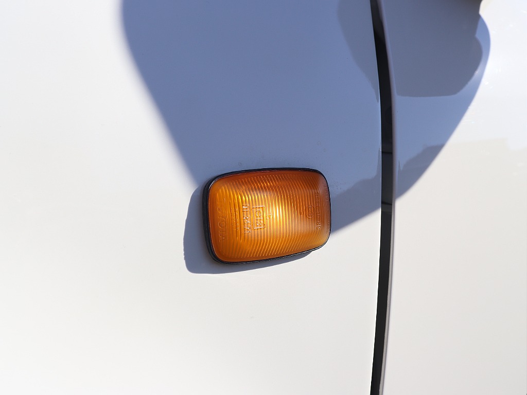 【enoca type 106×ランドクルーザーソリッドホワイト】