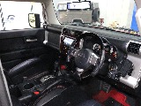 運転席に乗り込む視点に近いよう撮影に注力。
