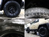 タイヤのディテールをご覧ください。