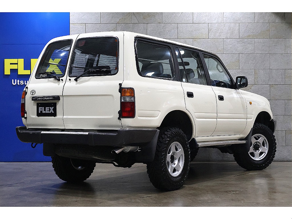 GXグレードは観音扉で大変希少です。