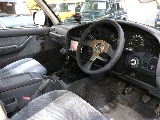 運転席に乗り込む視点に近いよう撮影に注力。
