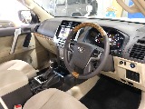 運転席に乗り込む視点に近いよう撮影に注力。
