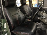 運転席シートは特に使用感が出る部分ですが、使用感は少ないです!