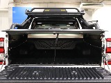 ベッドライナー装備済み！荷物を気兼ねなく載せる事が出来ます！