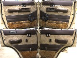 内張は年式から考えてもキレイに保たれております。