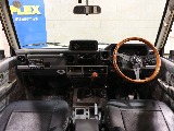 運転席、インパネ周りも綺麗に保たれております。