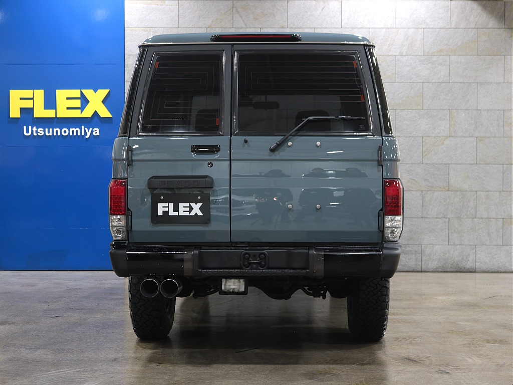 観音開きのリアゲートは使い勝手が良いですよ！