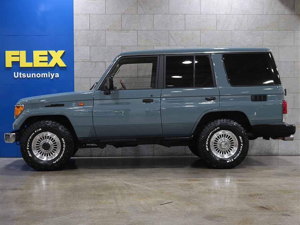 スモークフィルムの施工も可能です♪