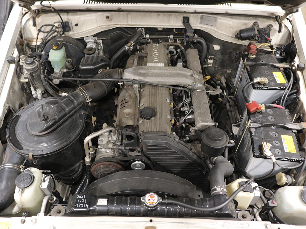 トヨタ ランドクルーザー70(14枚目)