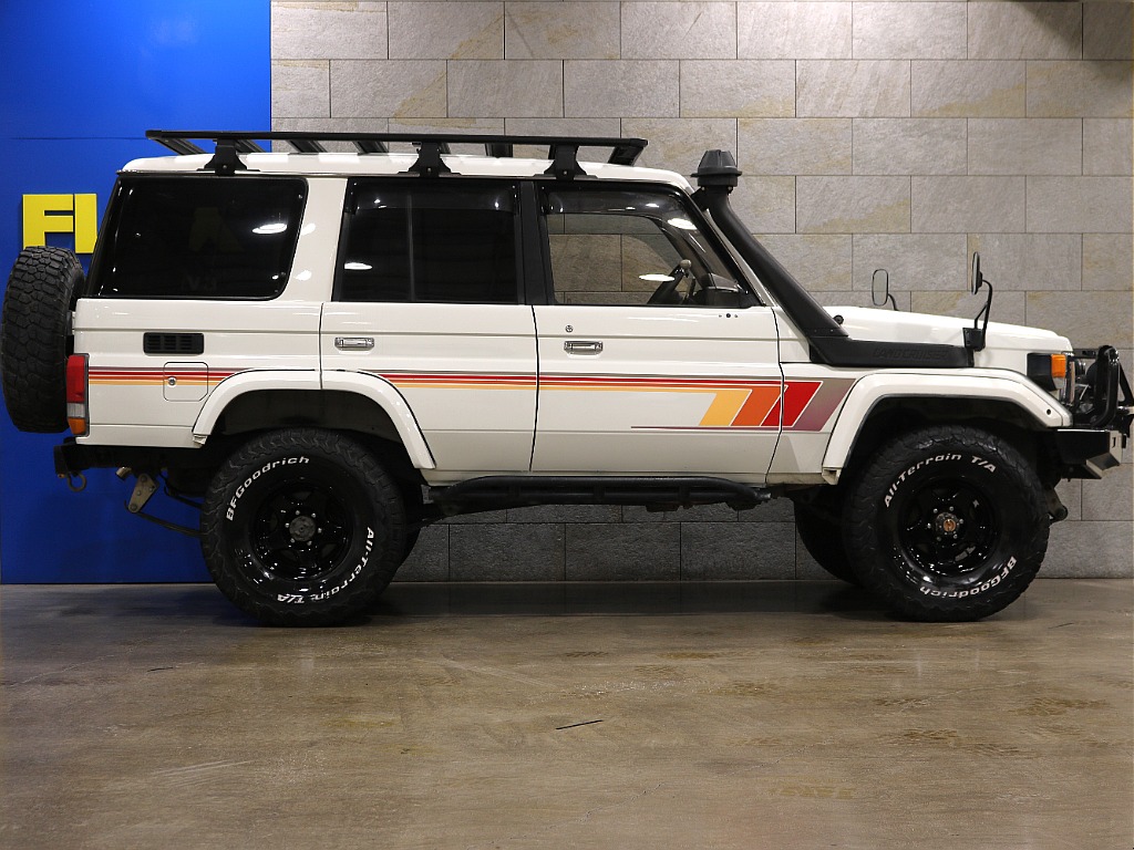 トヨタ ランドクルーザー70(18枚目)