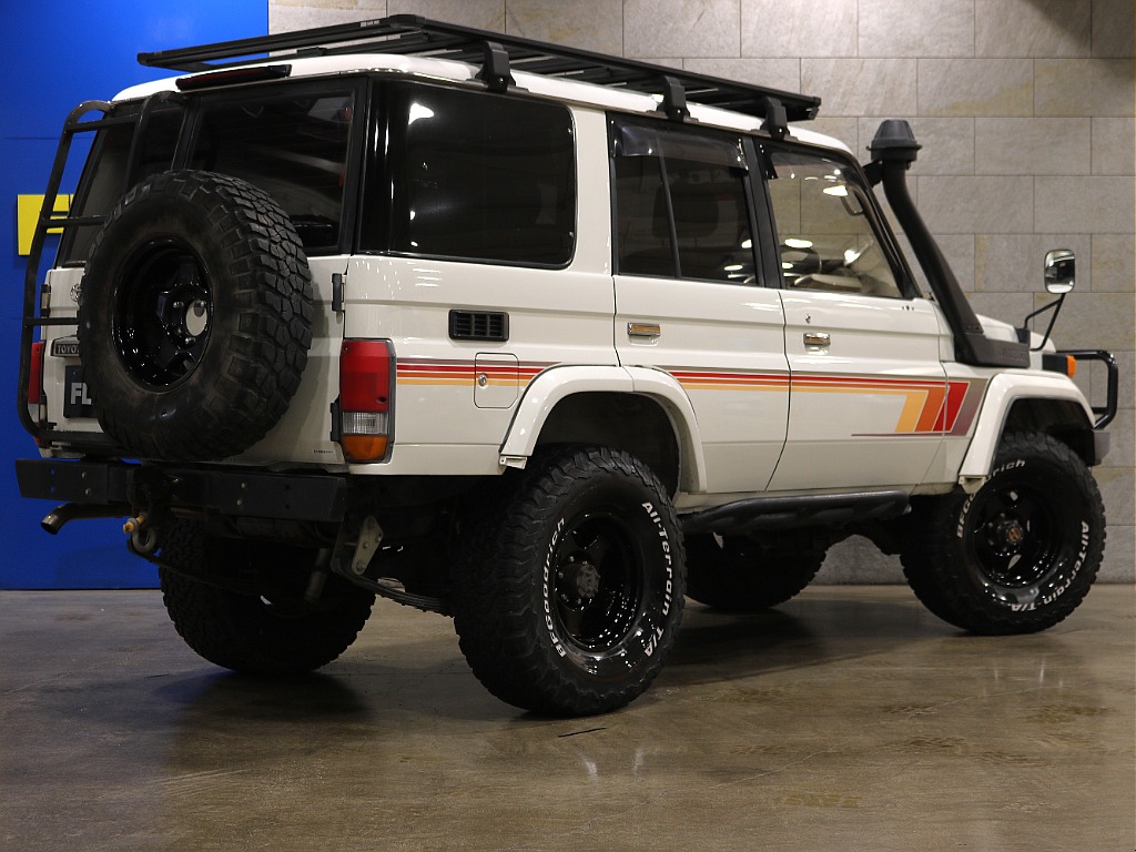 トヨタ ランドクルーザー70(20枚目)