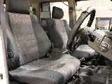 トヨタ ランドクルーザー70(4枚目)