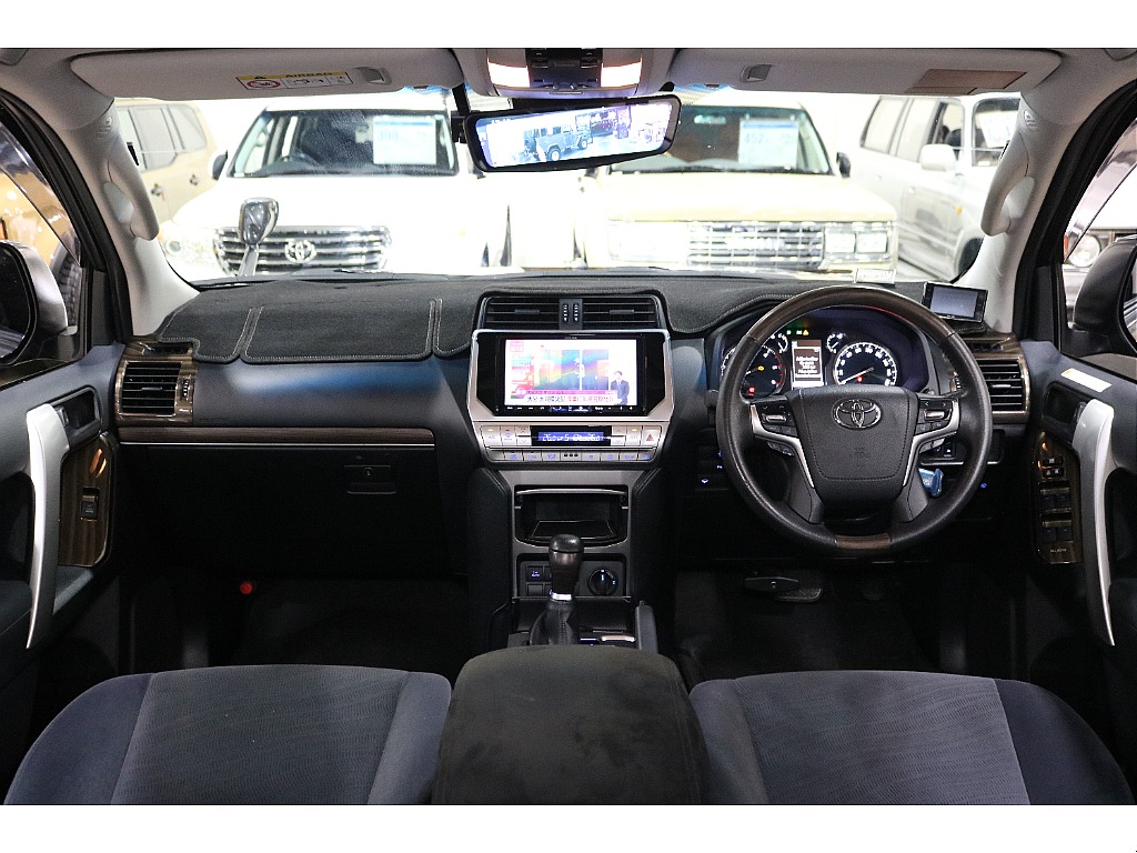 高級感のある150プラドの内装です！