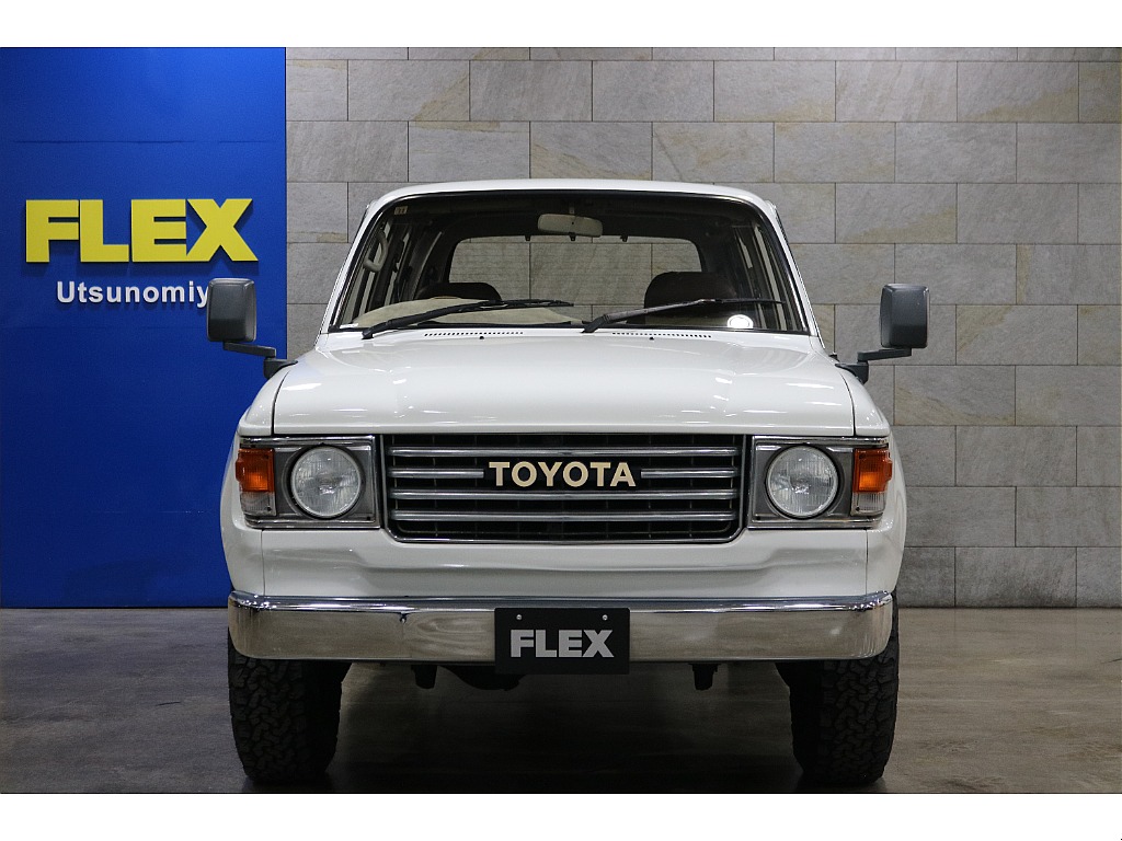 フロントフェイス！丸目換装×ホワイトのボディです！