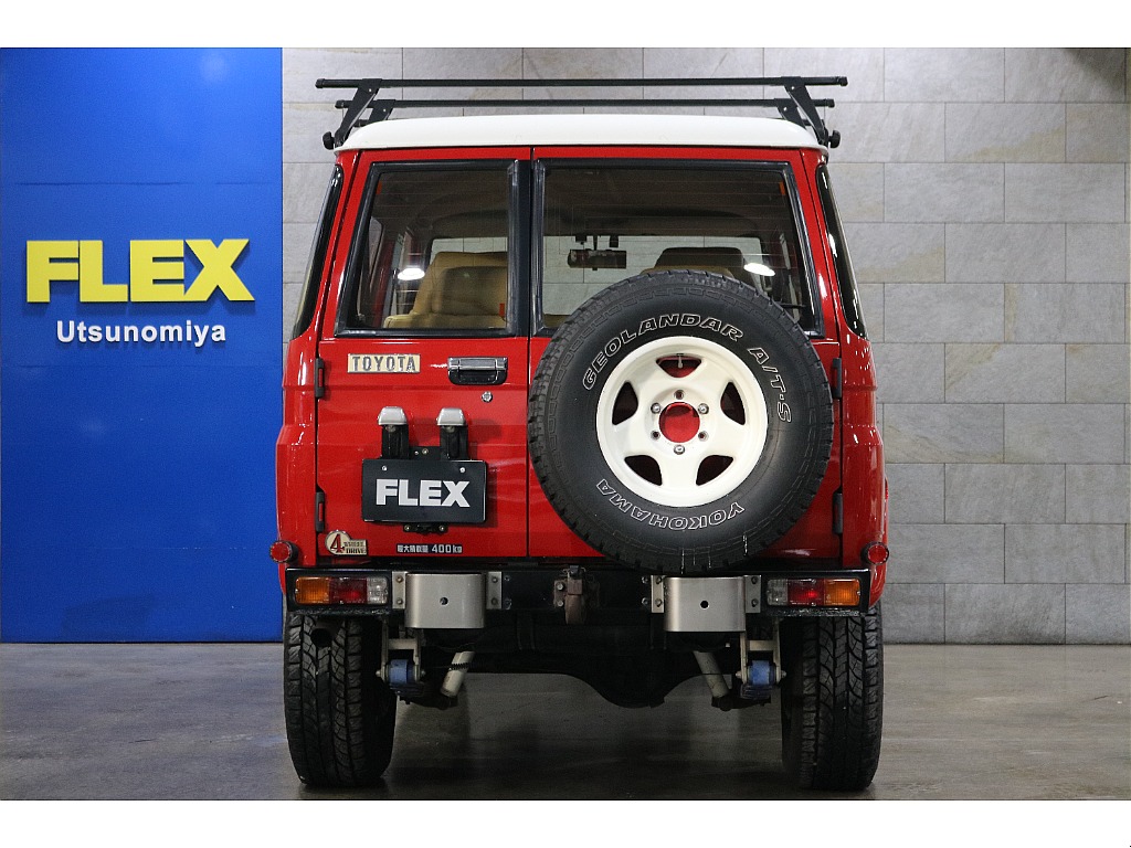 観音開きのリアゲートは使い勝手が良いですよ！