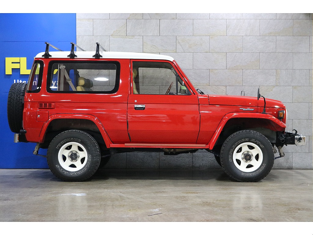 今回はノーマル車高でのご案内です！乗り降りも楽に行う事が出来ますよ！