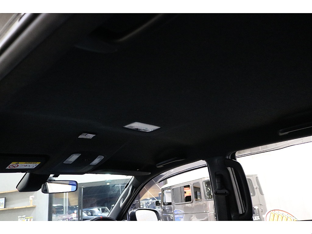 天張りもキレイに保たれております。