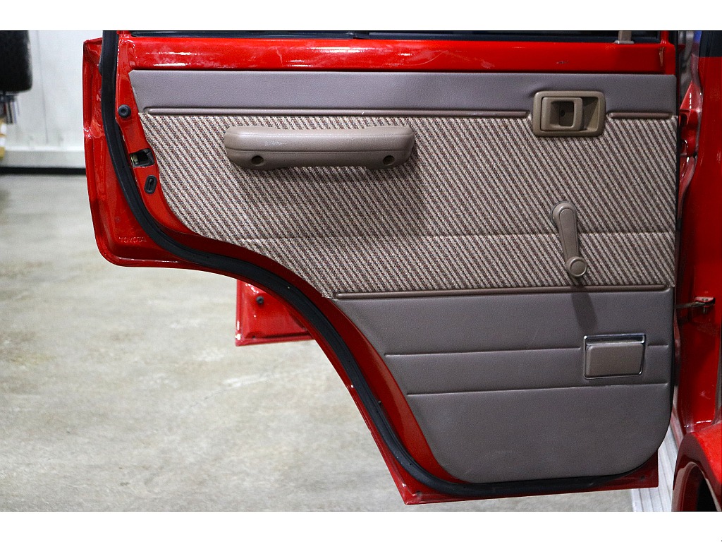 助手席側リアドア内張り