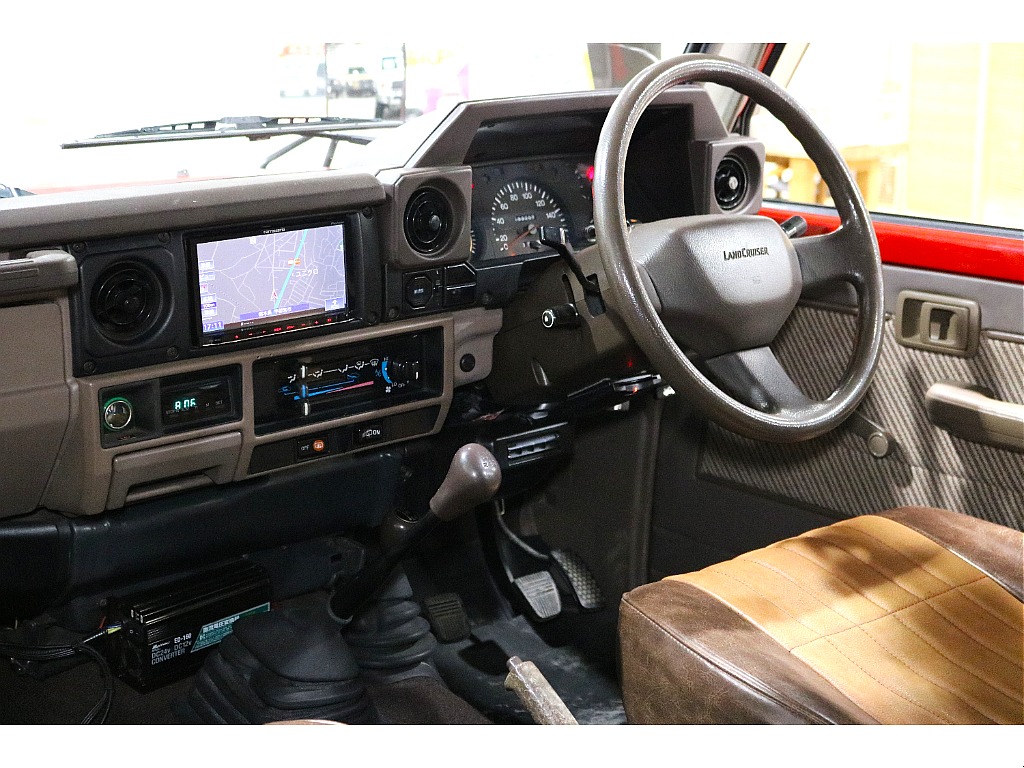 助手席側インテリアパネルの状態も良好！