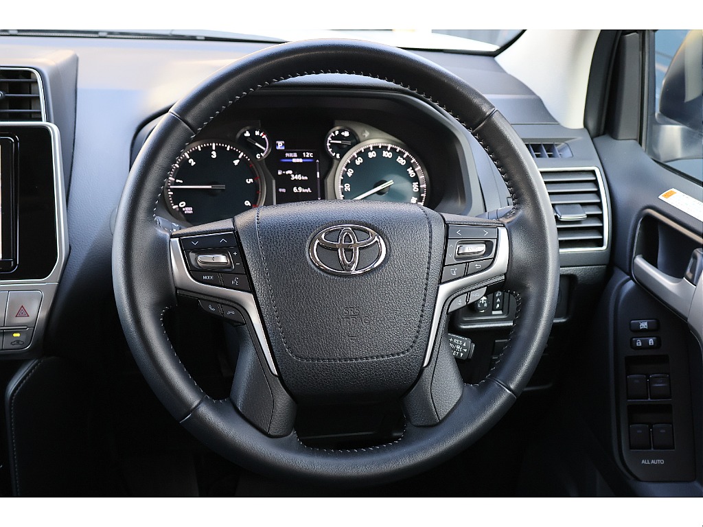 ステアリング全体