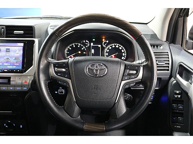 純正ステアリング