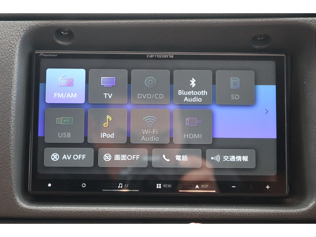 BluetoothやHDMIも使用できます。快適な車内をお過ごしください！