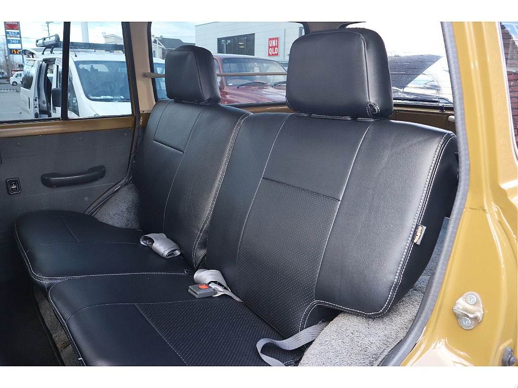 セカンドシートは使用感も少ないです！