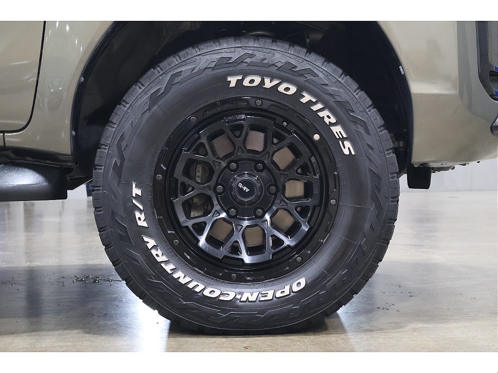 ４X４エンジニアリングホイール付き！