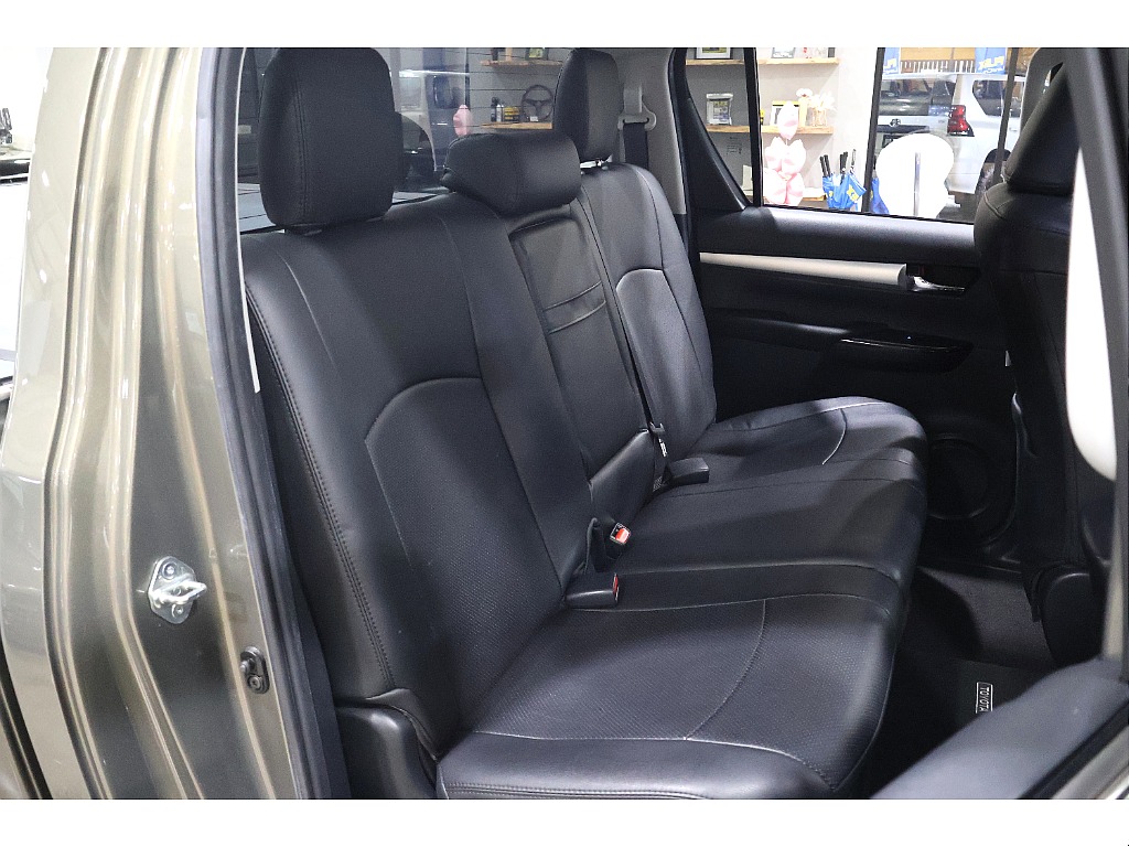 セカンドシートはほとんど使用感無し！