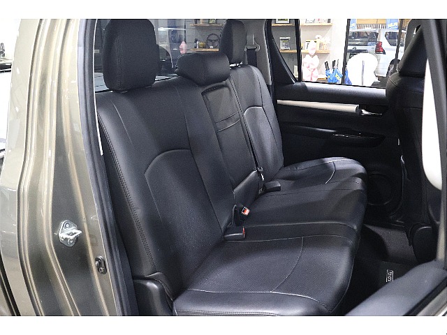 セカンドシートはほとんど使用感無し！