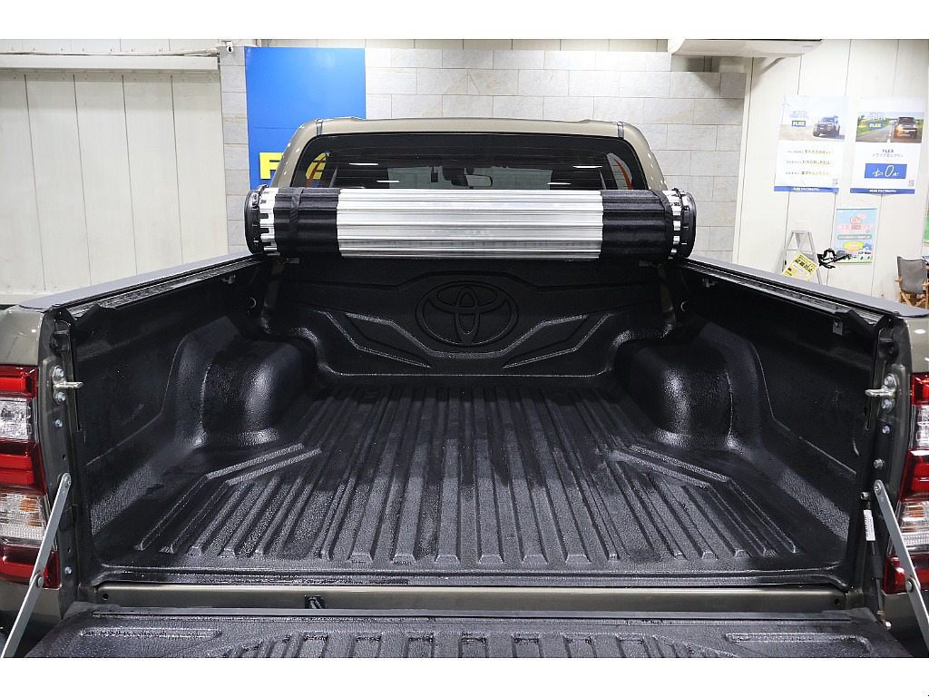 ベッドライナー付き！