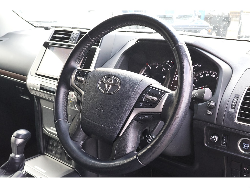 純正ステアリング