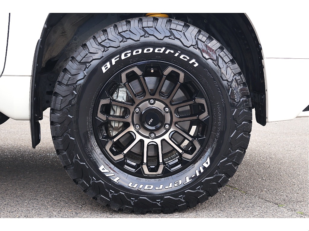 オリジナル１７インチアルミホイール