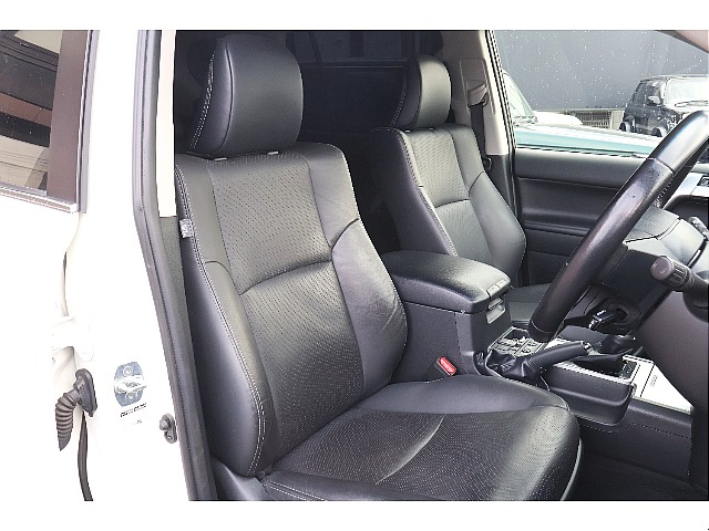 黒内装で高級感抜群！